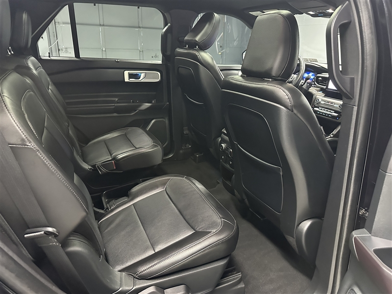 2020 Ford Explorer Limited photo 12