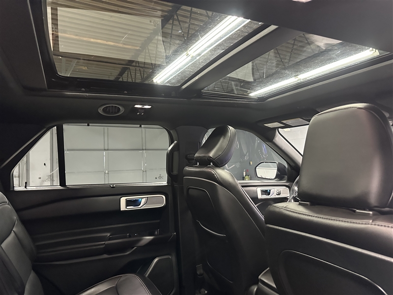 2020 Ford Explorer Limited photo 13